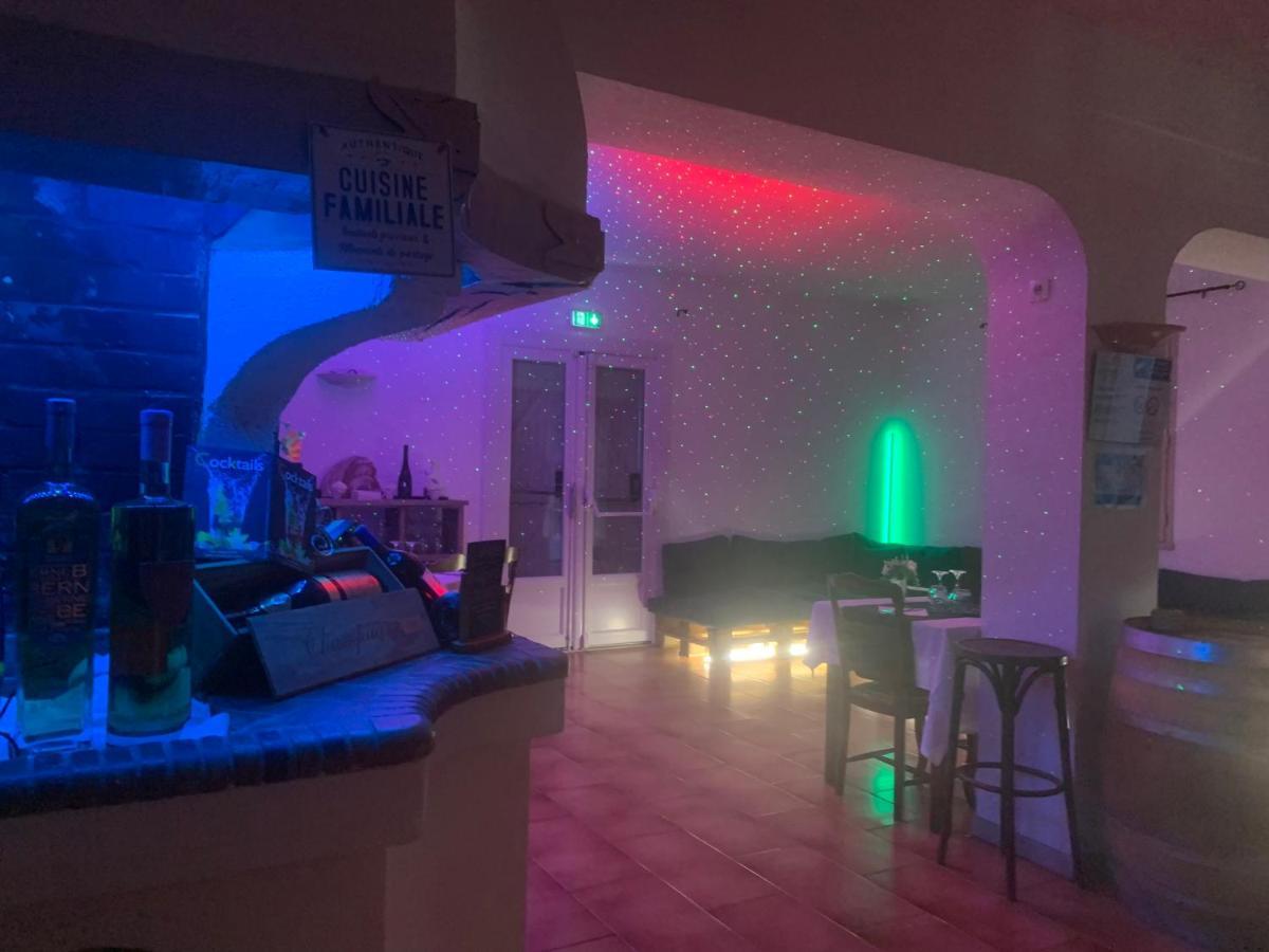 Human Hotel Restaurant Park วีลล์โครซ ภายนอก รูปภาพ